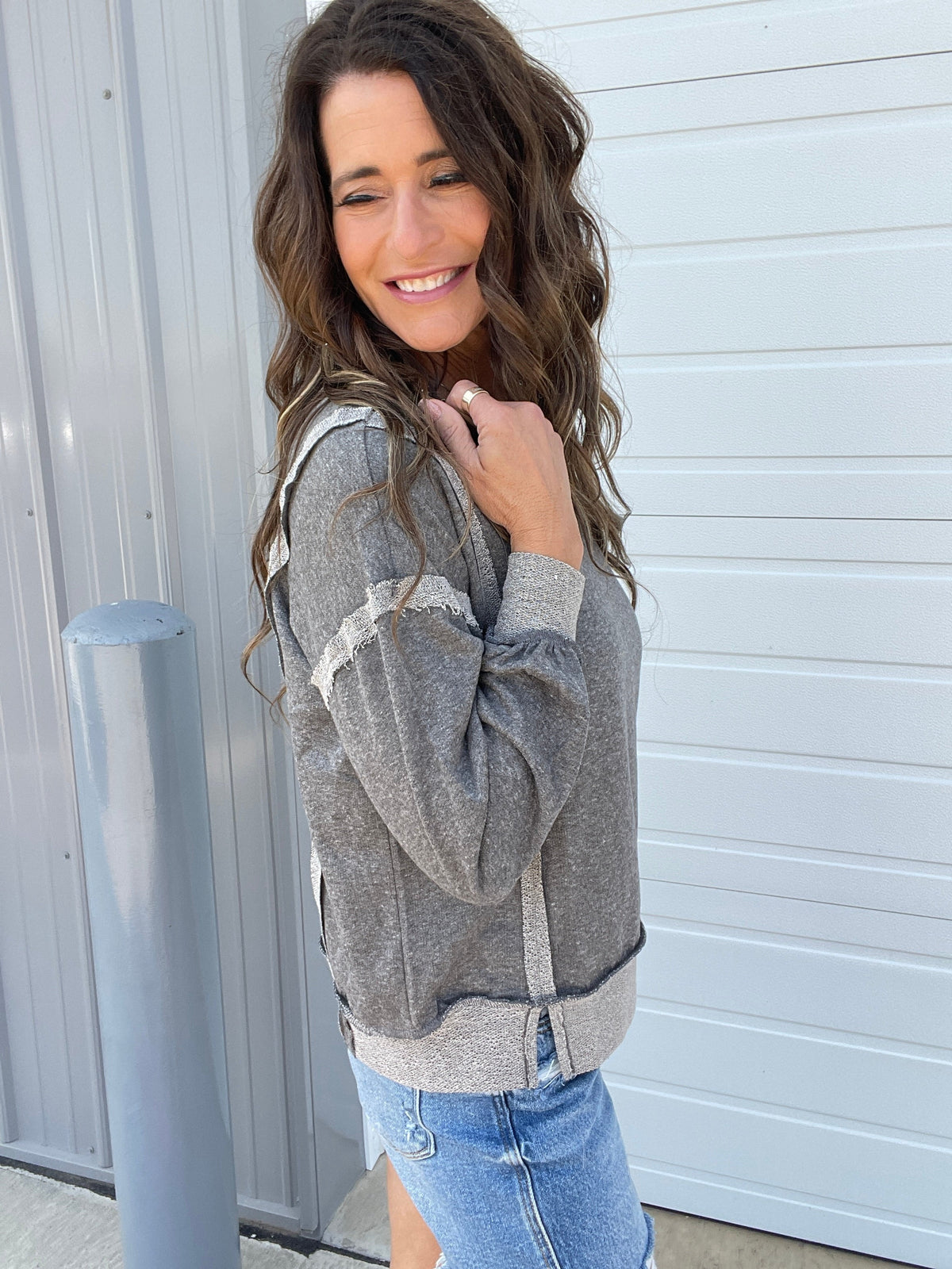 Contrast Feels Easy Fit Long Sleeve Top In 4 Colors: Pink, Blue, Black, Mocha *Final Sale*