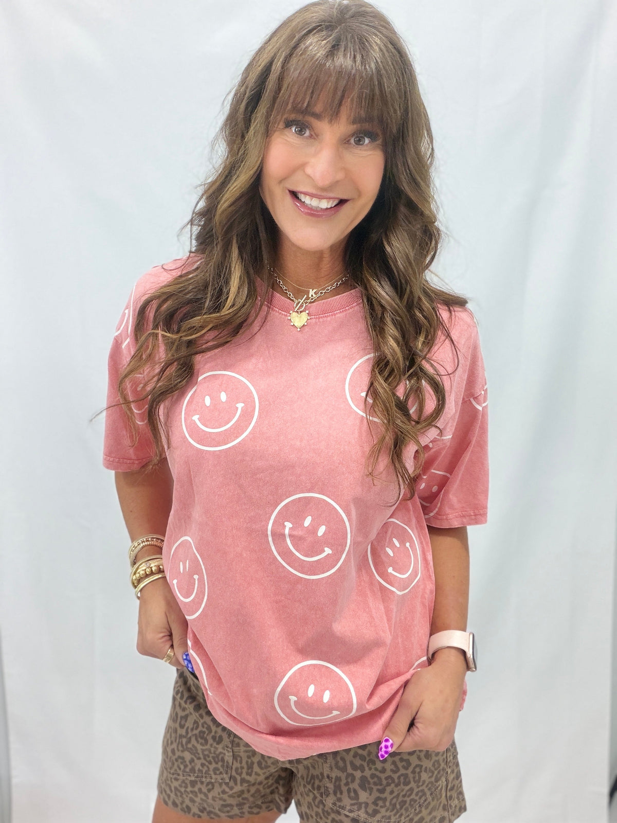 Kiss & Tell Energy Smiley Face Boxy Fit Top In Coral