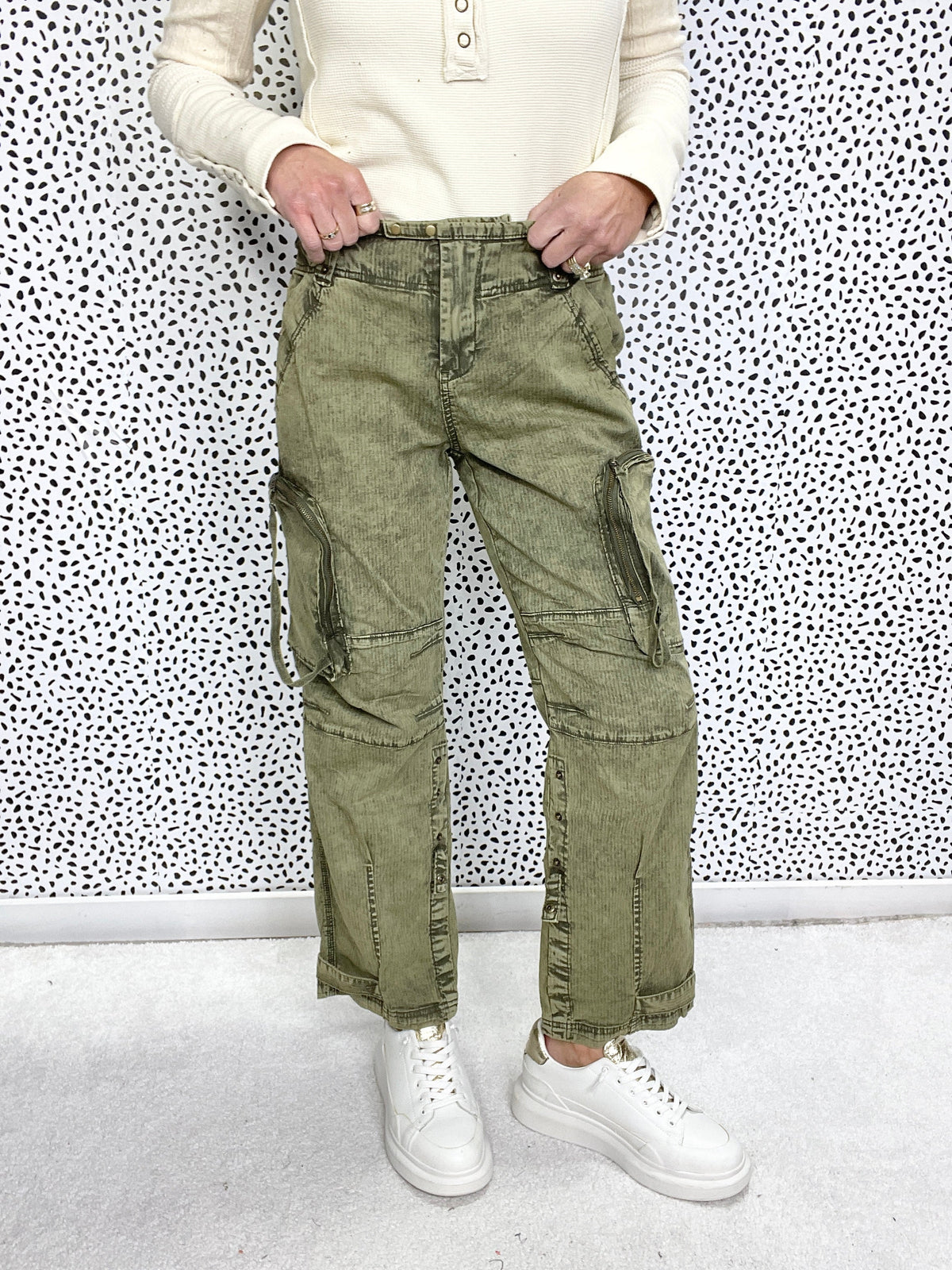 Oli & Hali Obviously Yours Woven Cargo Pants In Olive *Final Sale*