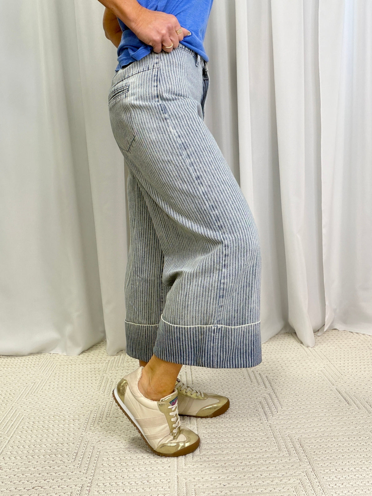 Striped Wide Leg Capri Pants In Washed Denim