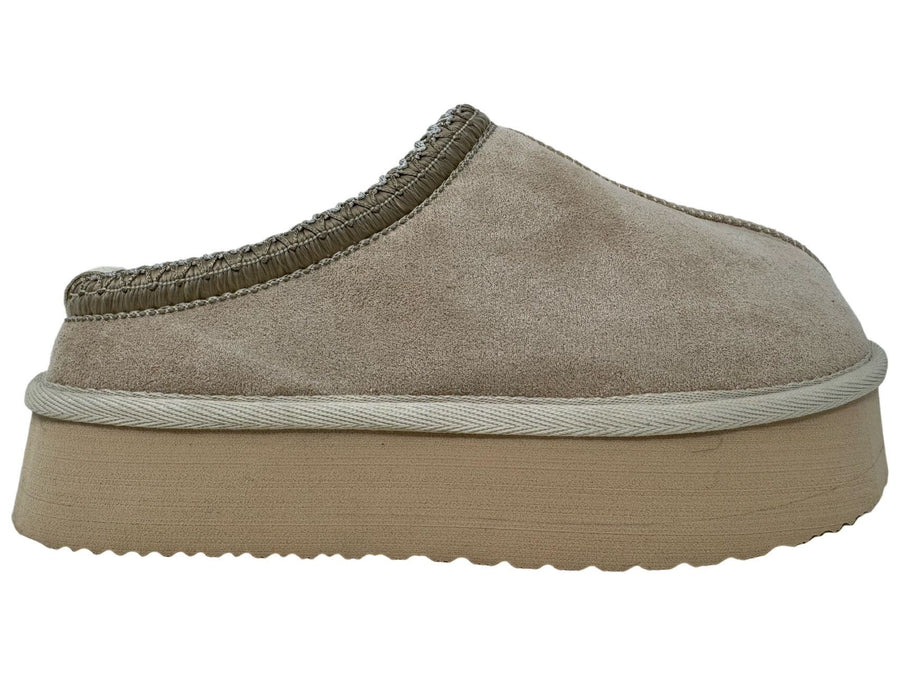 Home For The Weekend Charlie Platform Slippers In Nude *Final Sale*