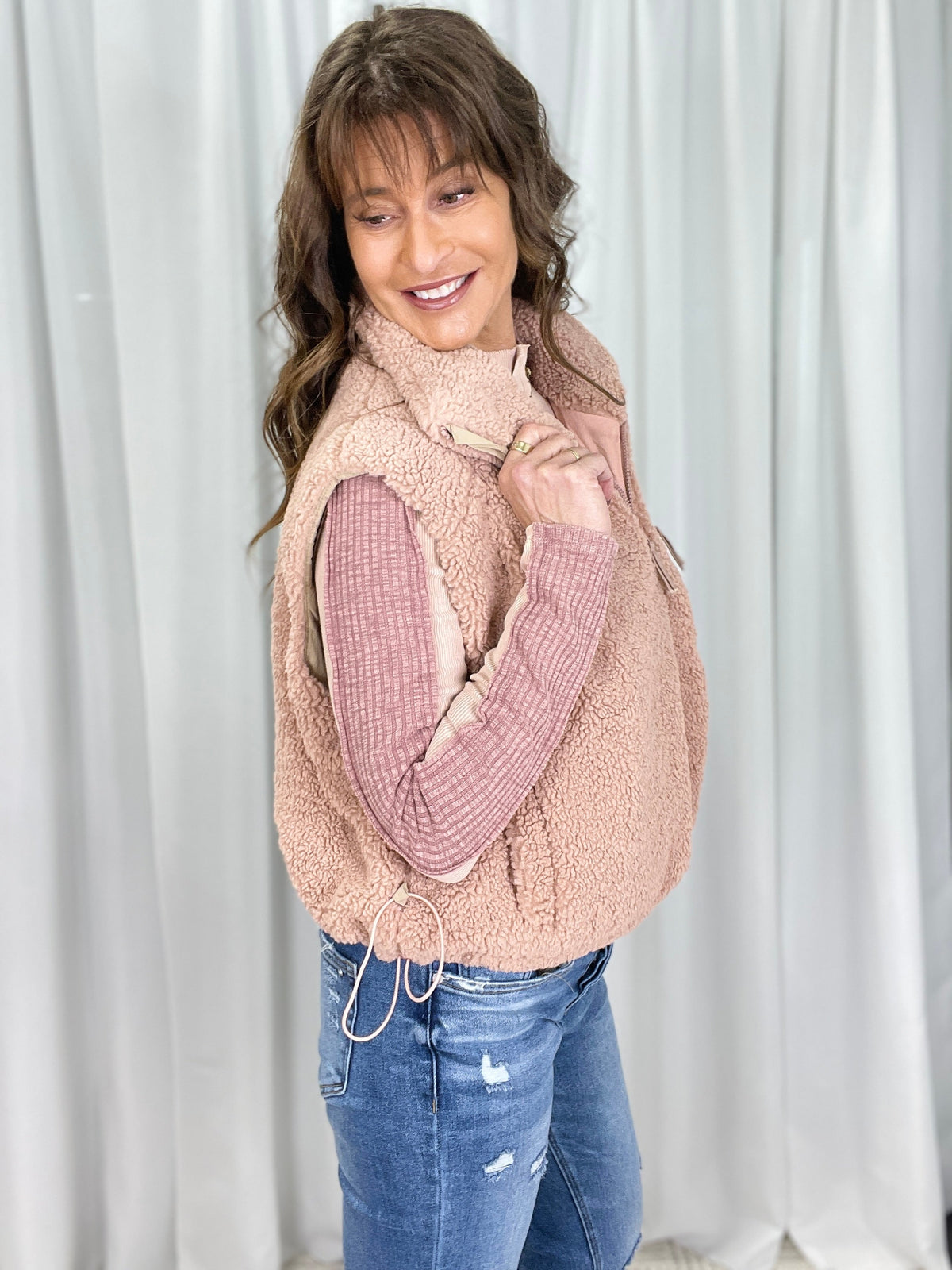 Oli & Hali Cozy Companion Sherpa Vest