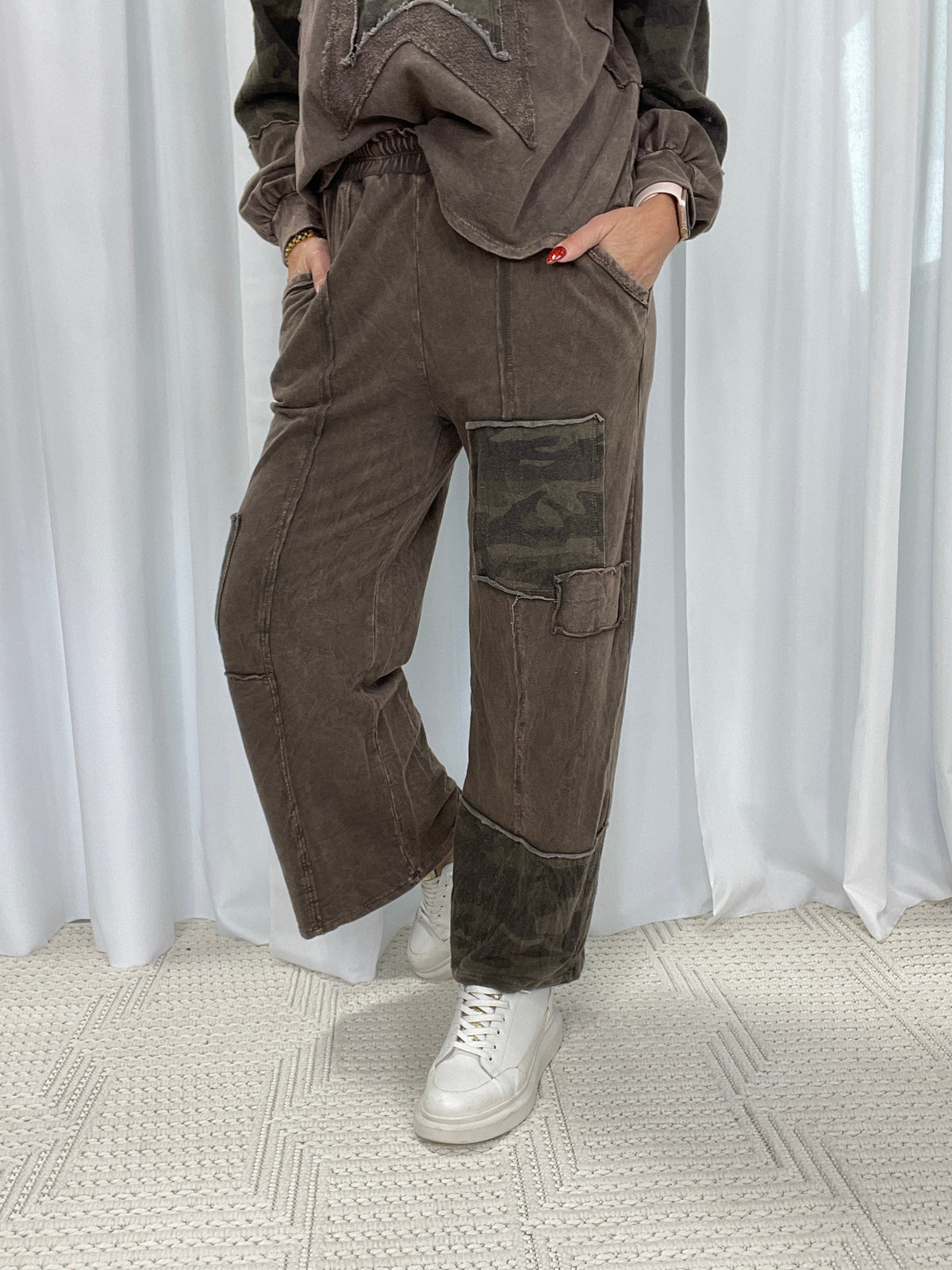 Enjoy Your Day Camo Patch Pants In 4 Colors