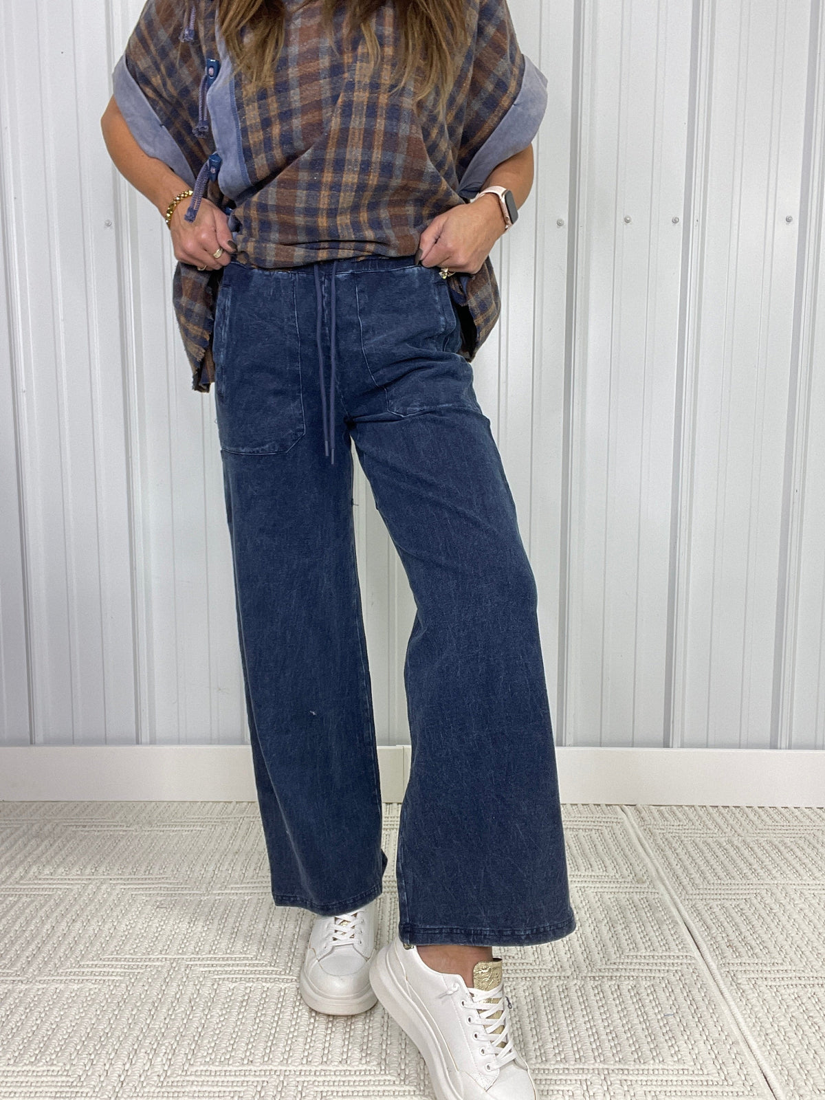 Move Mountains Mineral Wash Utility Pants In Denim