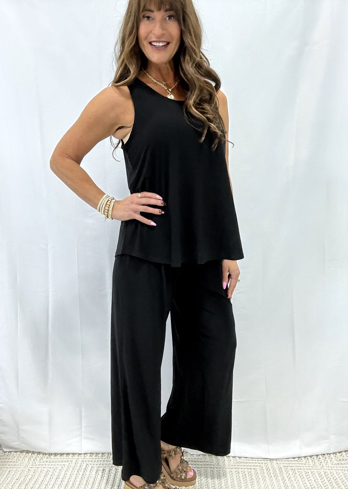 Jet Set Ease Solid Set in 2 Colors