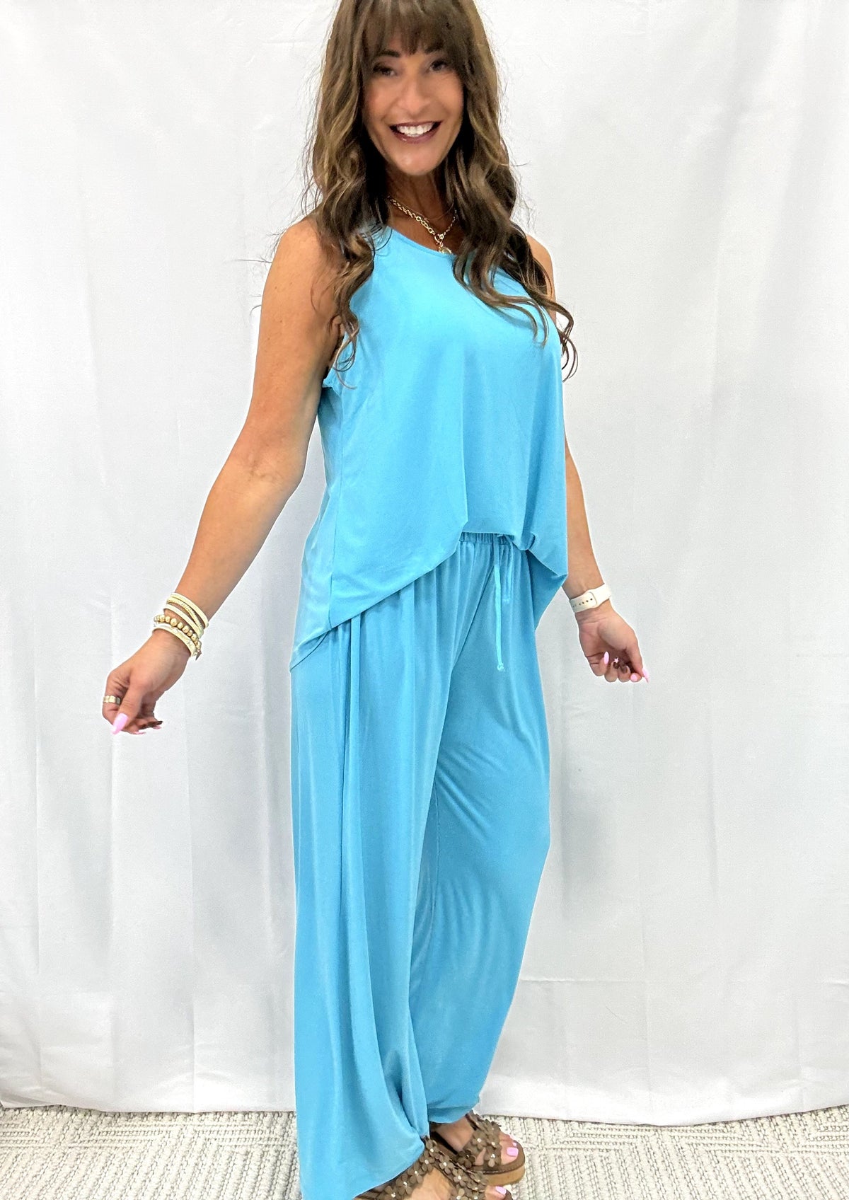Jet Set Ease Solid Set in 2 Colors