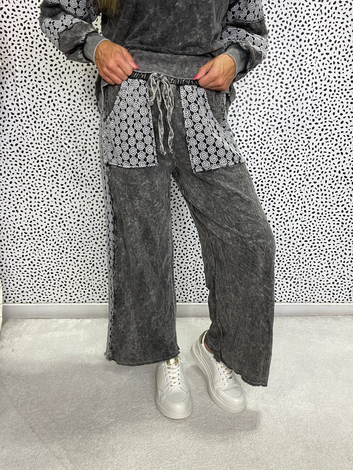 Mineral Wash Floral Daisy Trim Pants In 6 Colors