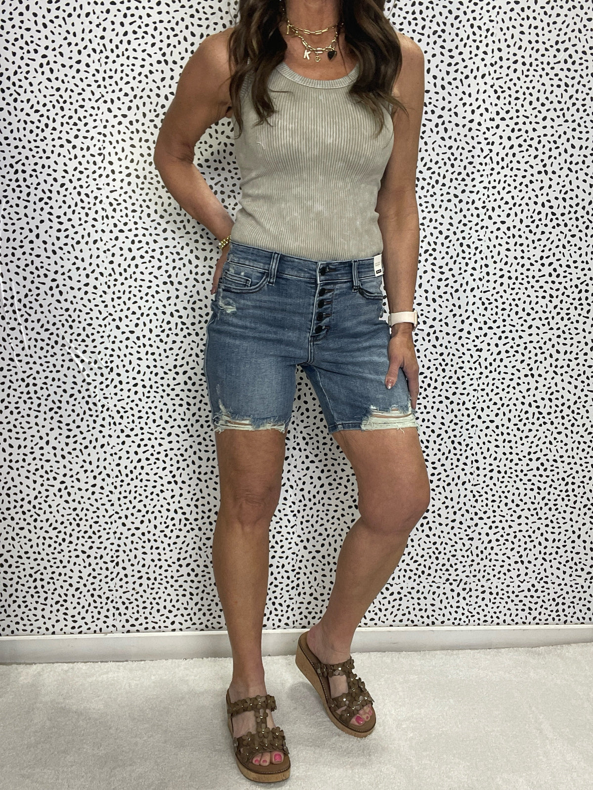 Judy Blue Vikki Button Fly Mid Length Shorts 297 In Medium *Final Sale*
