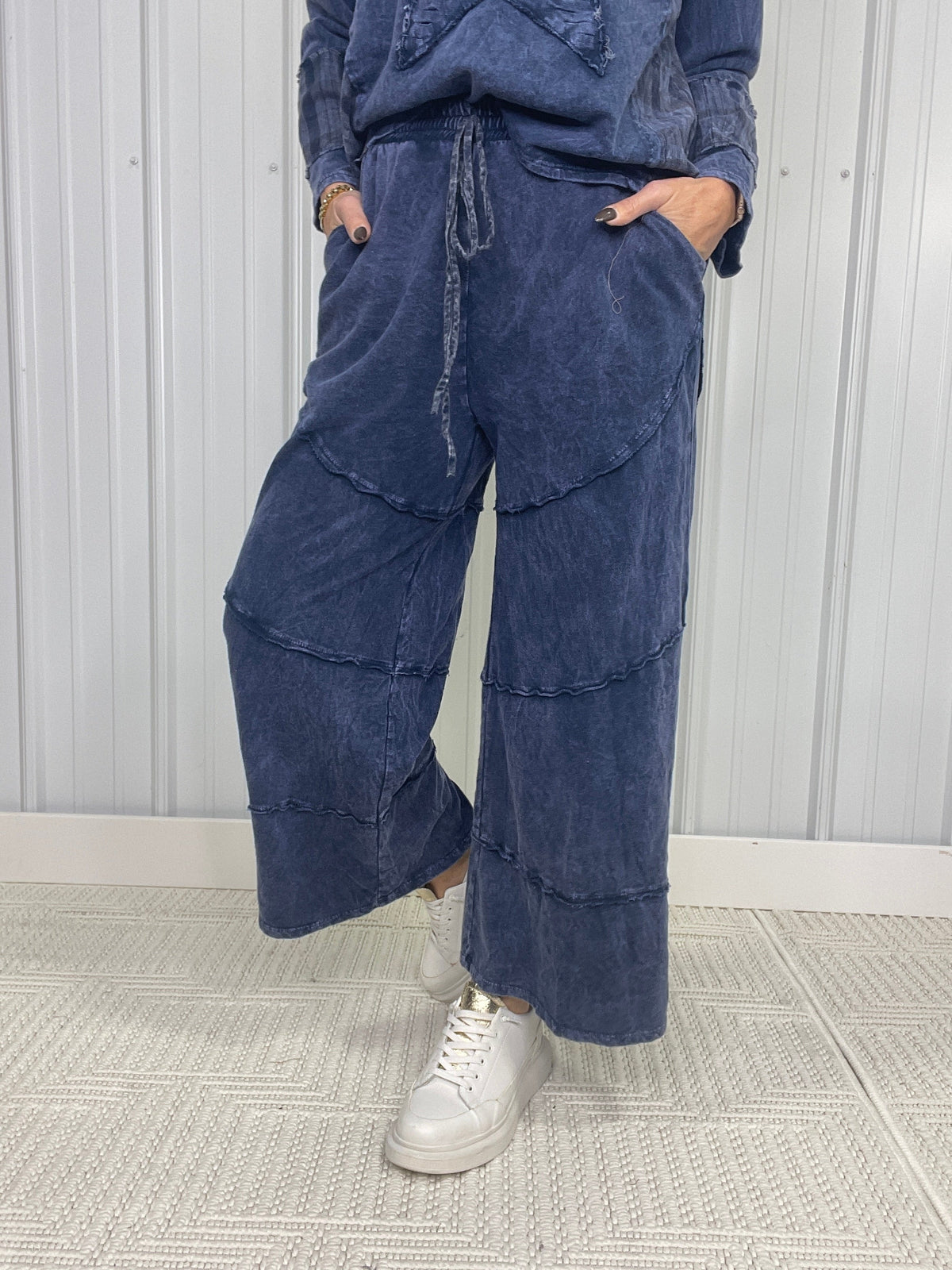 Midnight Agenda Diagonal Hem Wide Leg Pants In 2 Colors