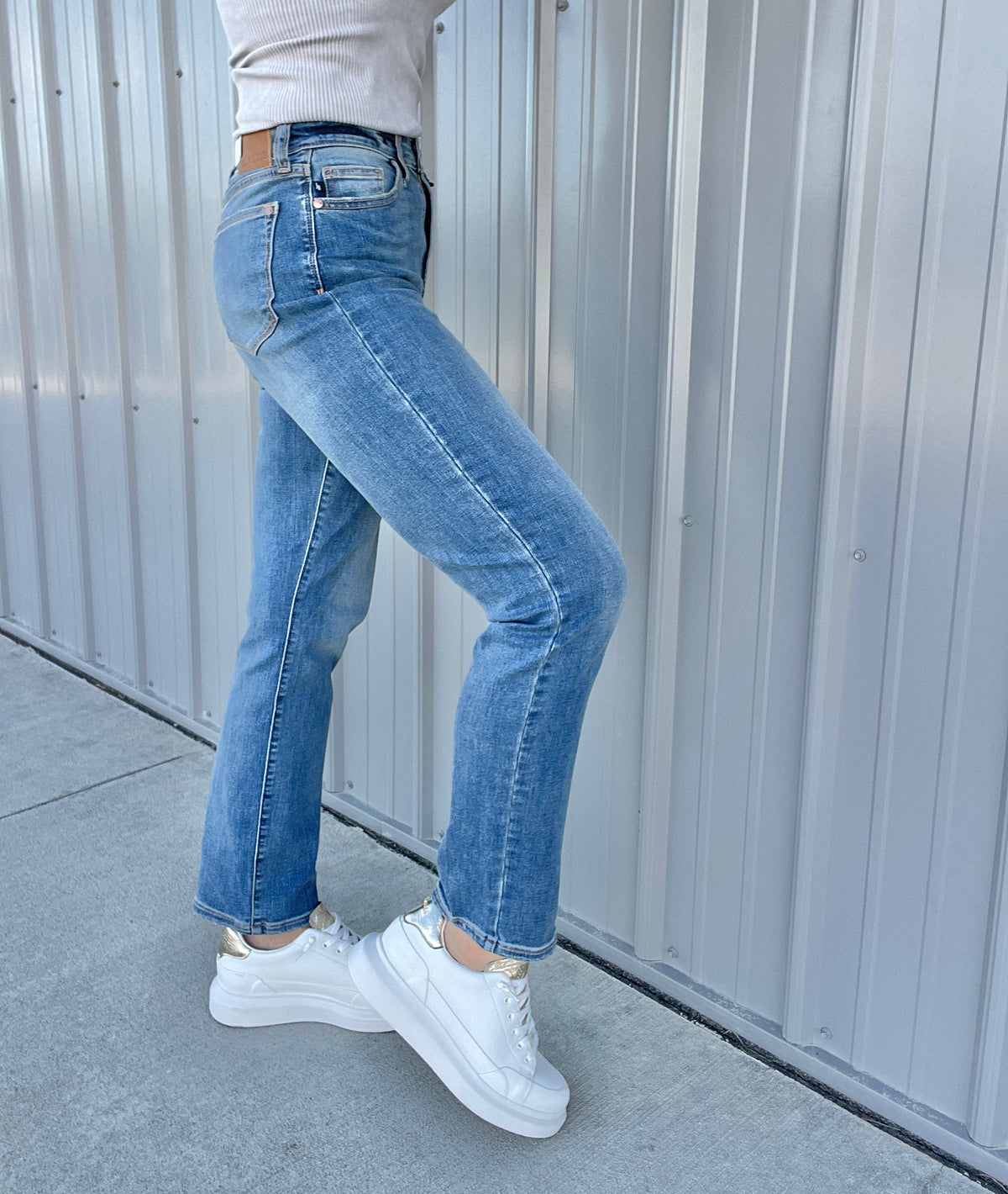 Judy Blue Non Distressded Kennedy Straight Leg Jeans 602