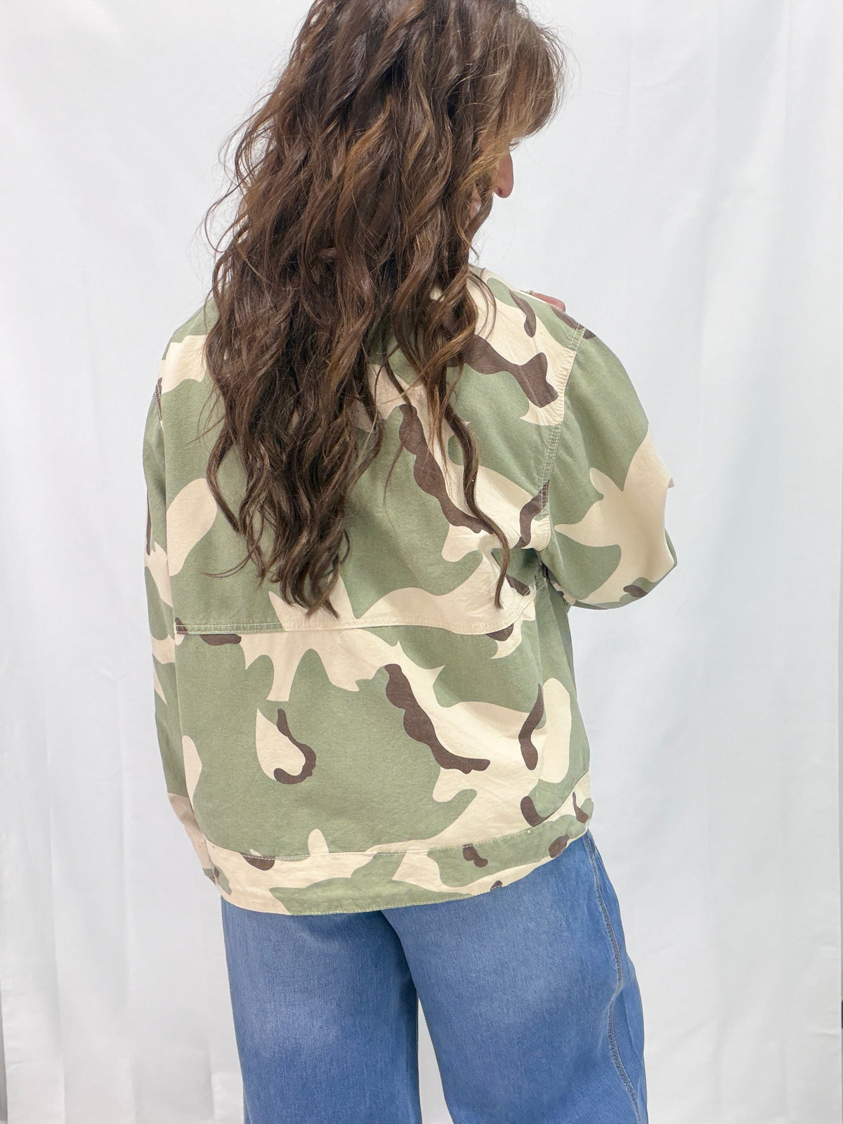POL Sunday Hangout Lightweight Jacket In Camo