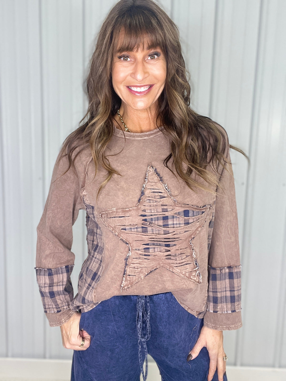 Shiny Day Star Patch Top In 3 Colors