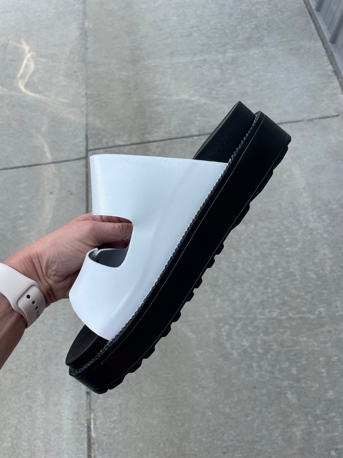 Josie Sandal In 2 Colors *Final Sale*