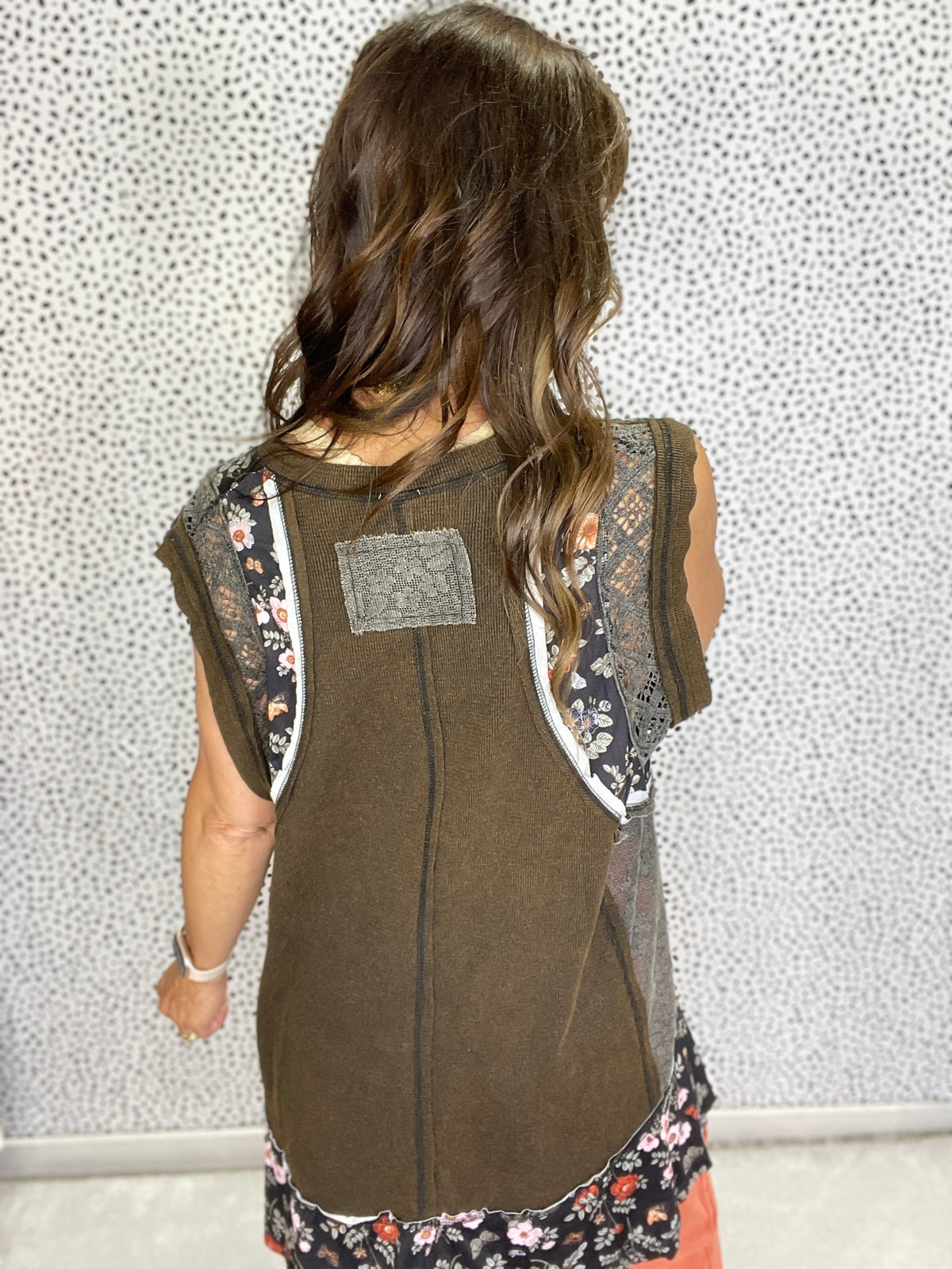 POL Rosey Radiance Round Neck Sleeveless Tunic Top *Final Sale*