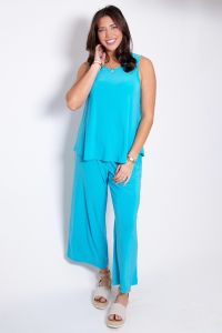 Jet Set Ease Solid Set in 2 Colors