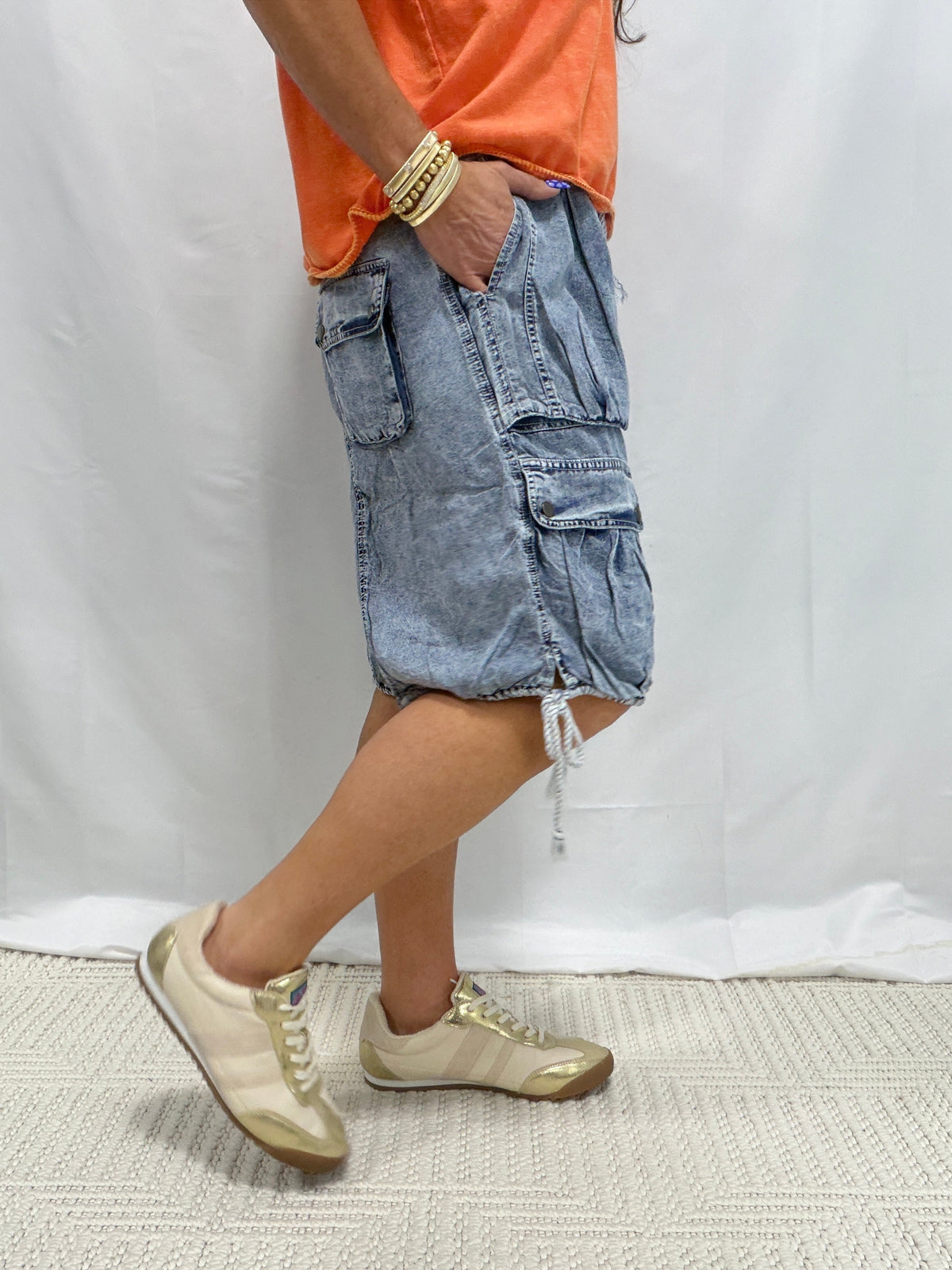 Oli & Hali All Your Adventures Mid-Rise Cargo Shorts In 2 Colors