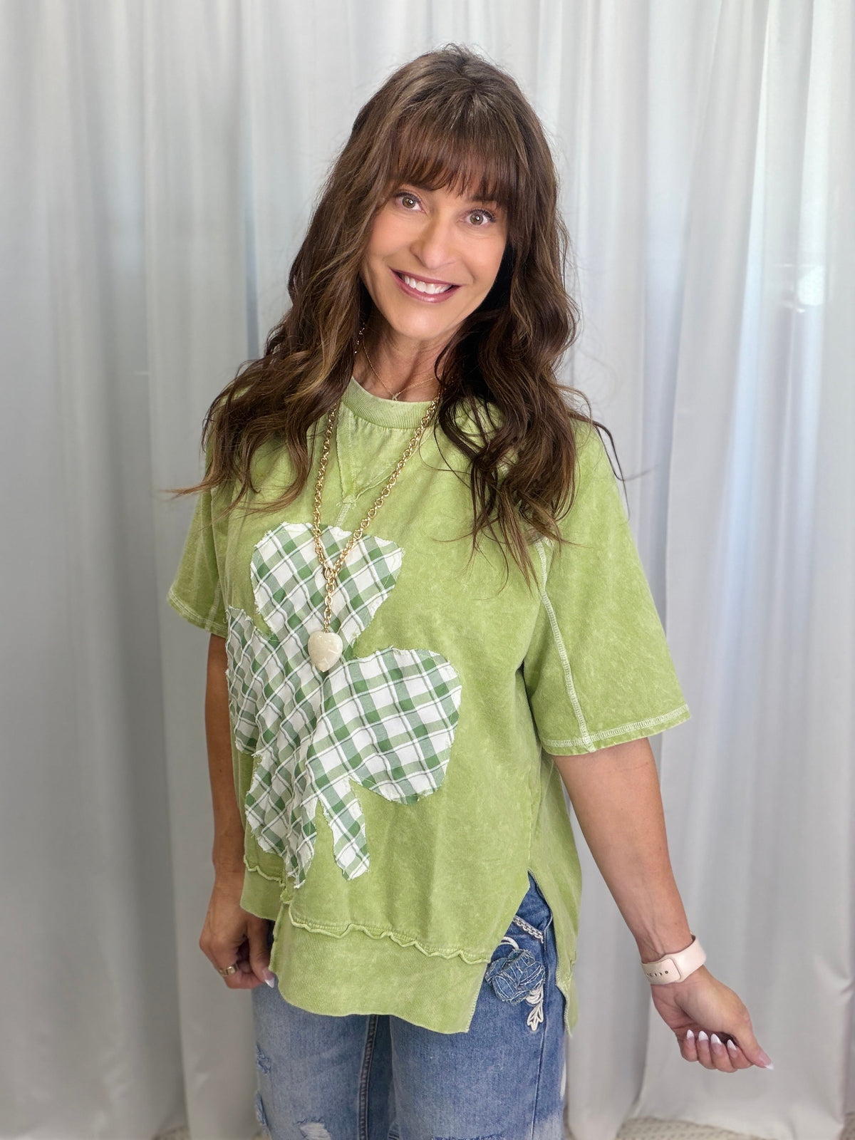 Mineral Washed Feelin Lucky T-Shirt In Apple Green