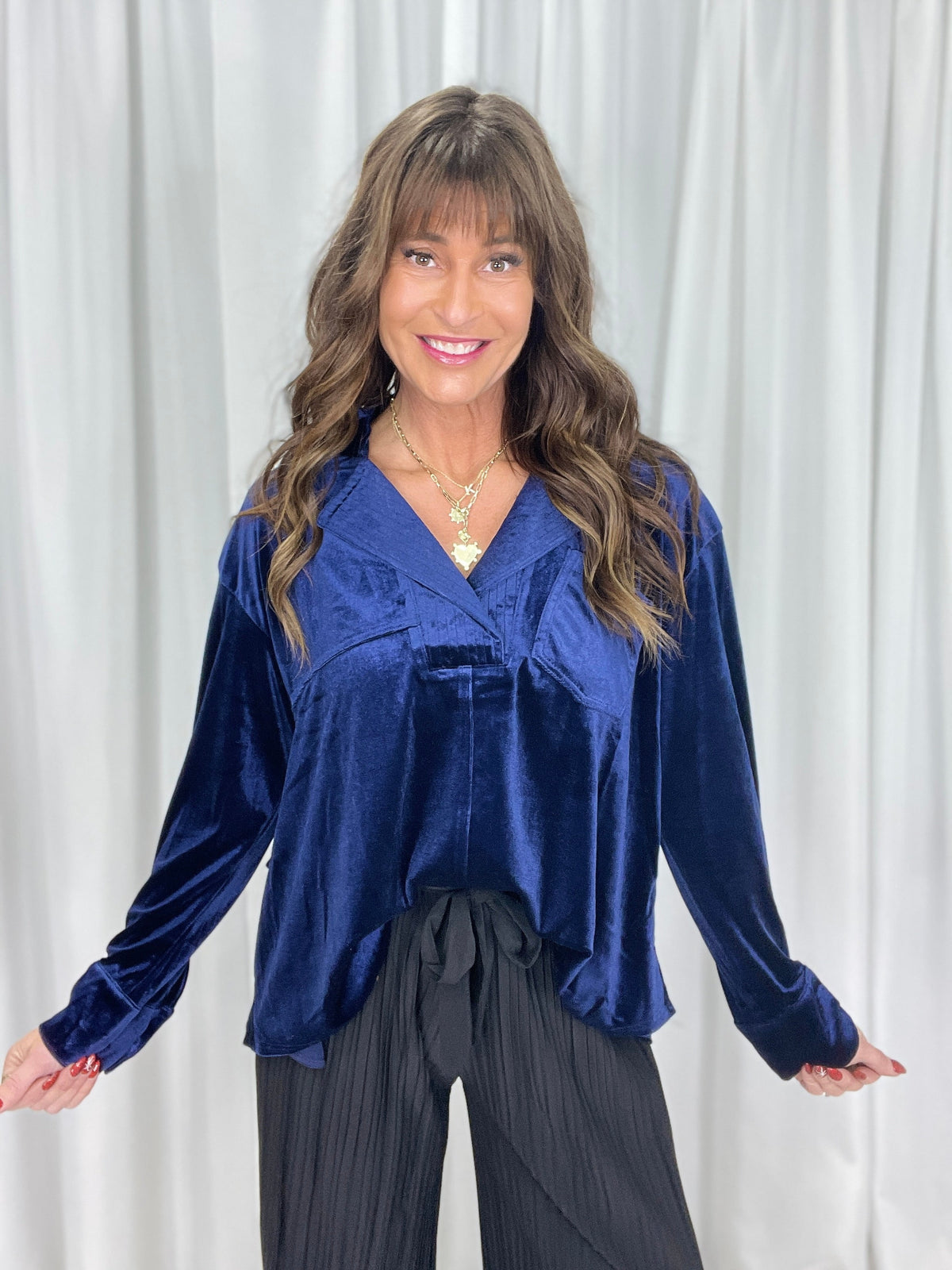 Carry Me Home Top In Navy *Final Sale*