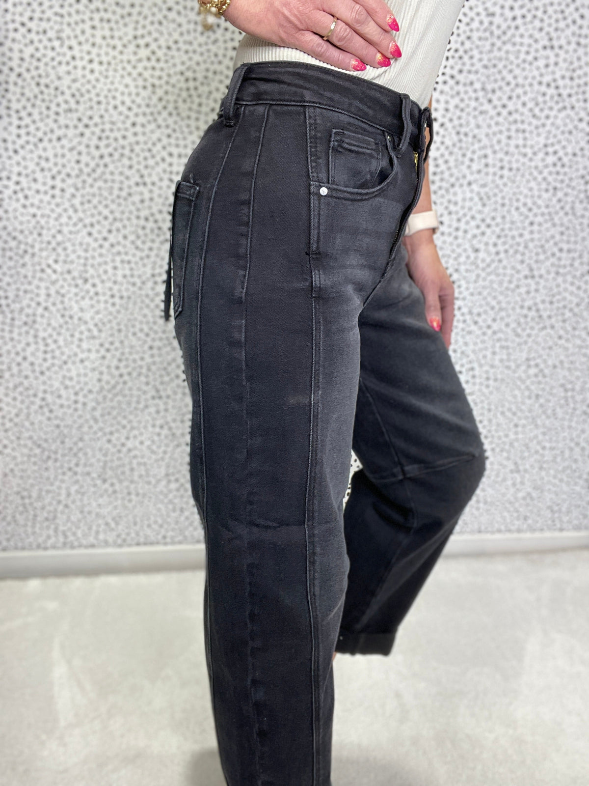 Risen Melissa Barrel Jeans 901 In Black