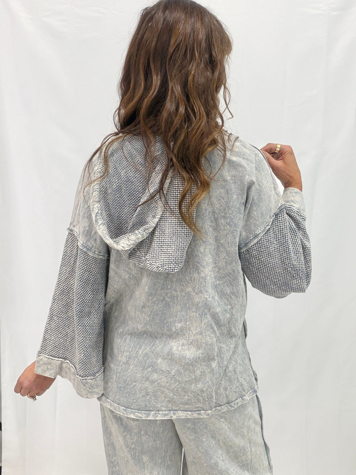 Taking It Easy Mesh Sleeve Hoodie In 3 Colors *Final Sale*