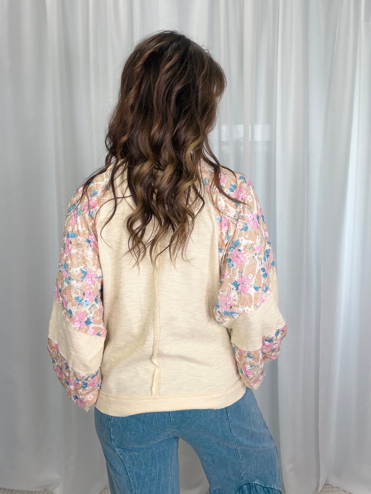 Pol Bloomline Crewneck in 2 Colors