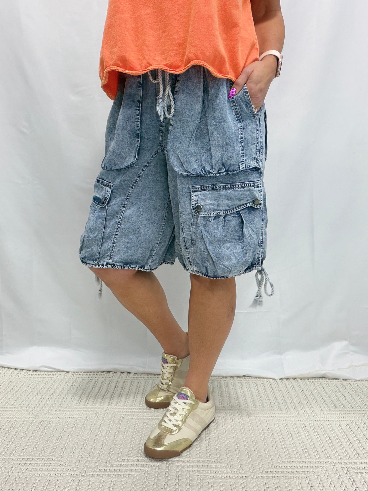 Oli & Hali All Your Adventures Mid-Rise Cargo Shorts In 2 Colors