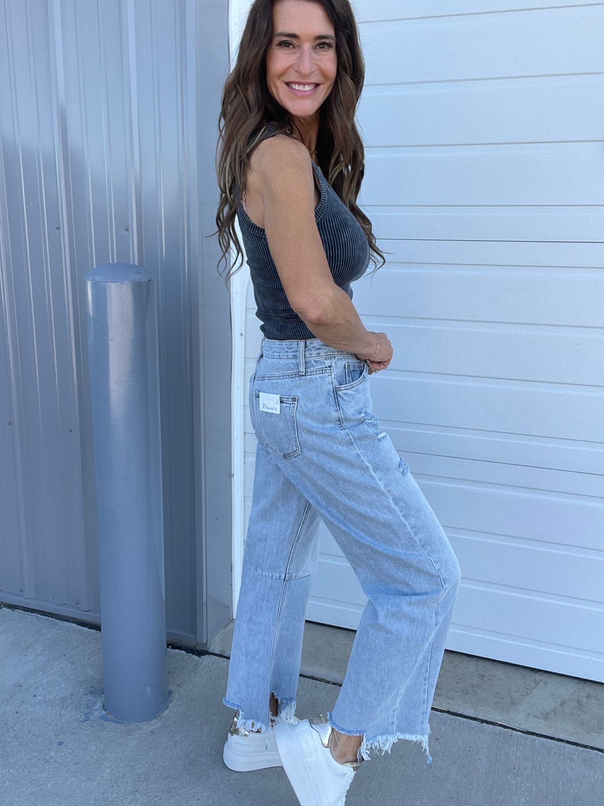Rhianna High Rise Barrel Jeans In 2 Colors: Medium, Light