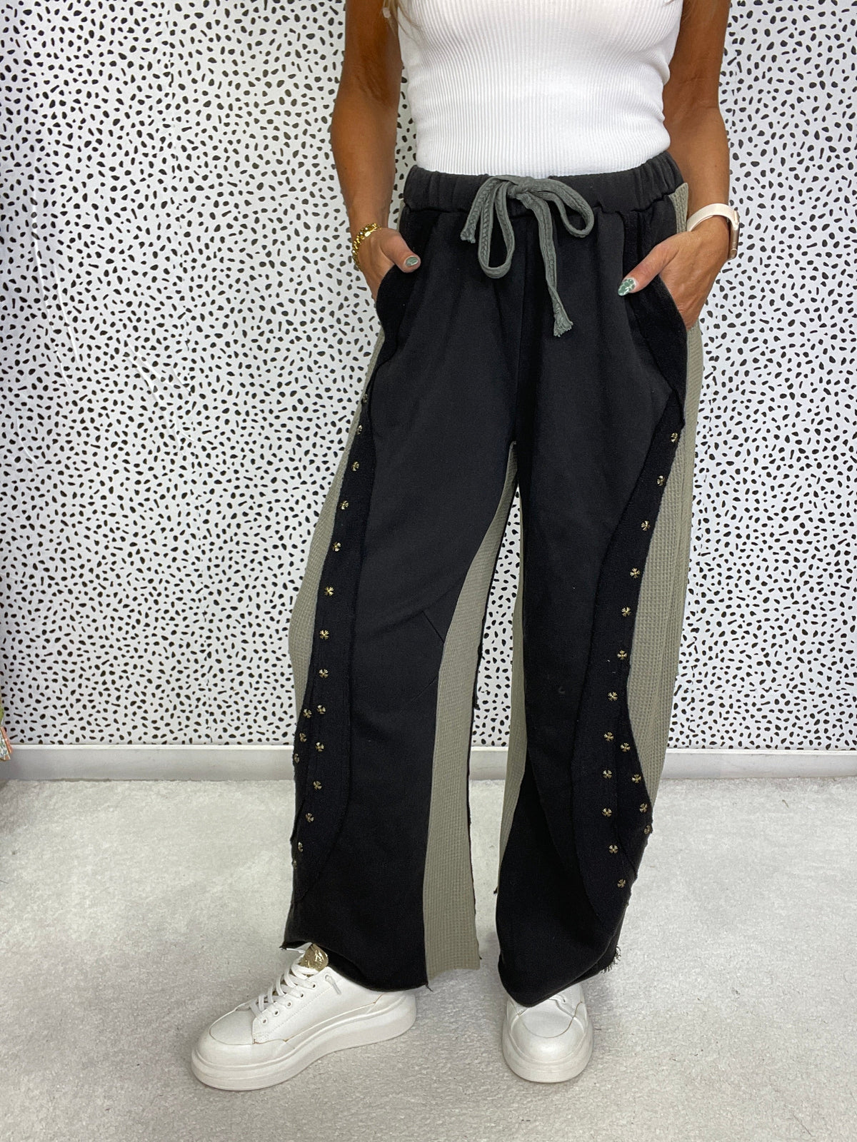 POL Hot Take Wide Fit Pants In Black