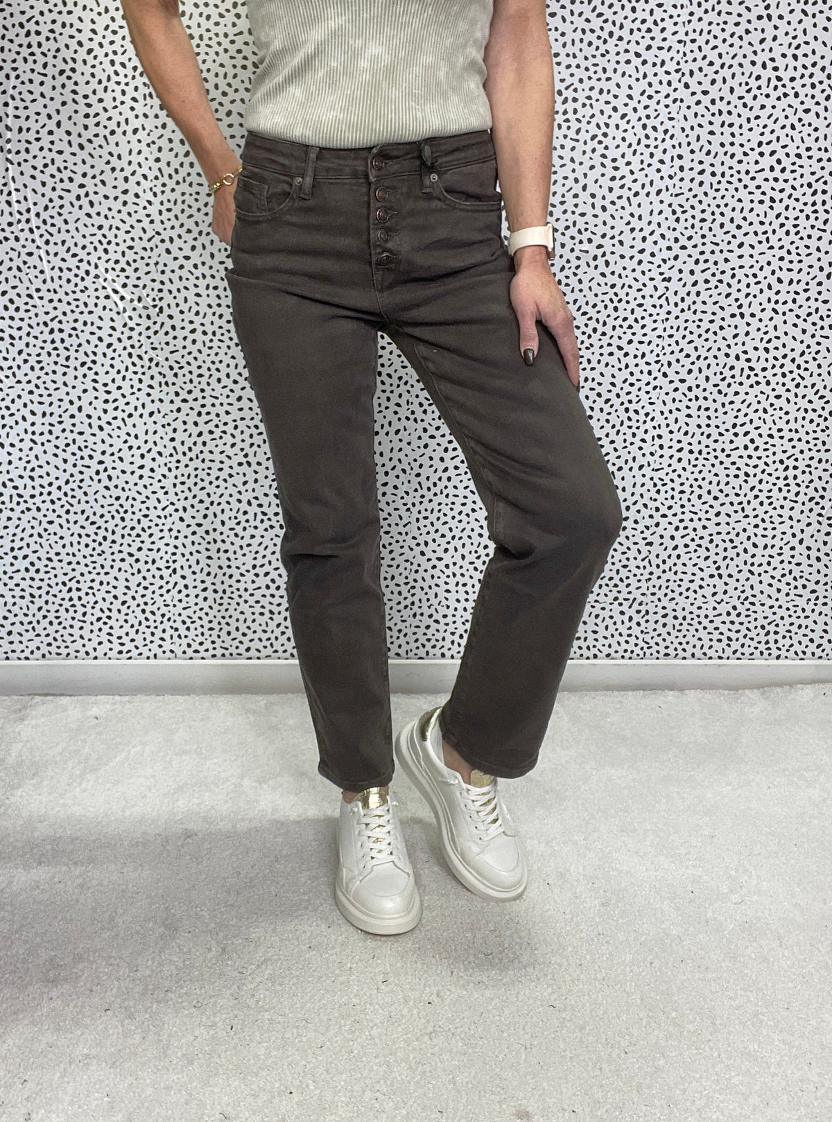 Mica Mandi High Rise Straight Leg Pants 024 In Brown