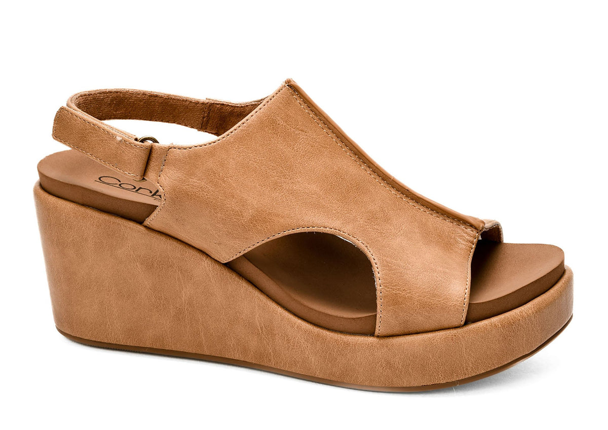 Corkys Carley Sandal In Caramel All *Final Sale*