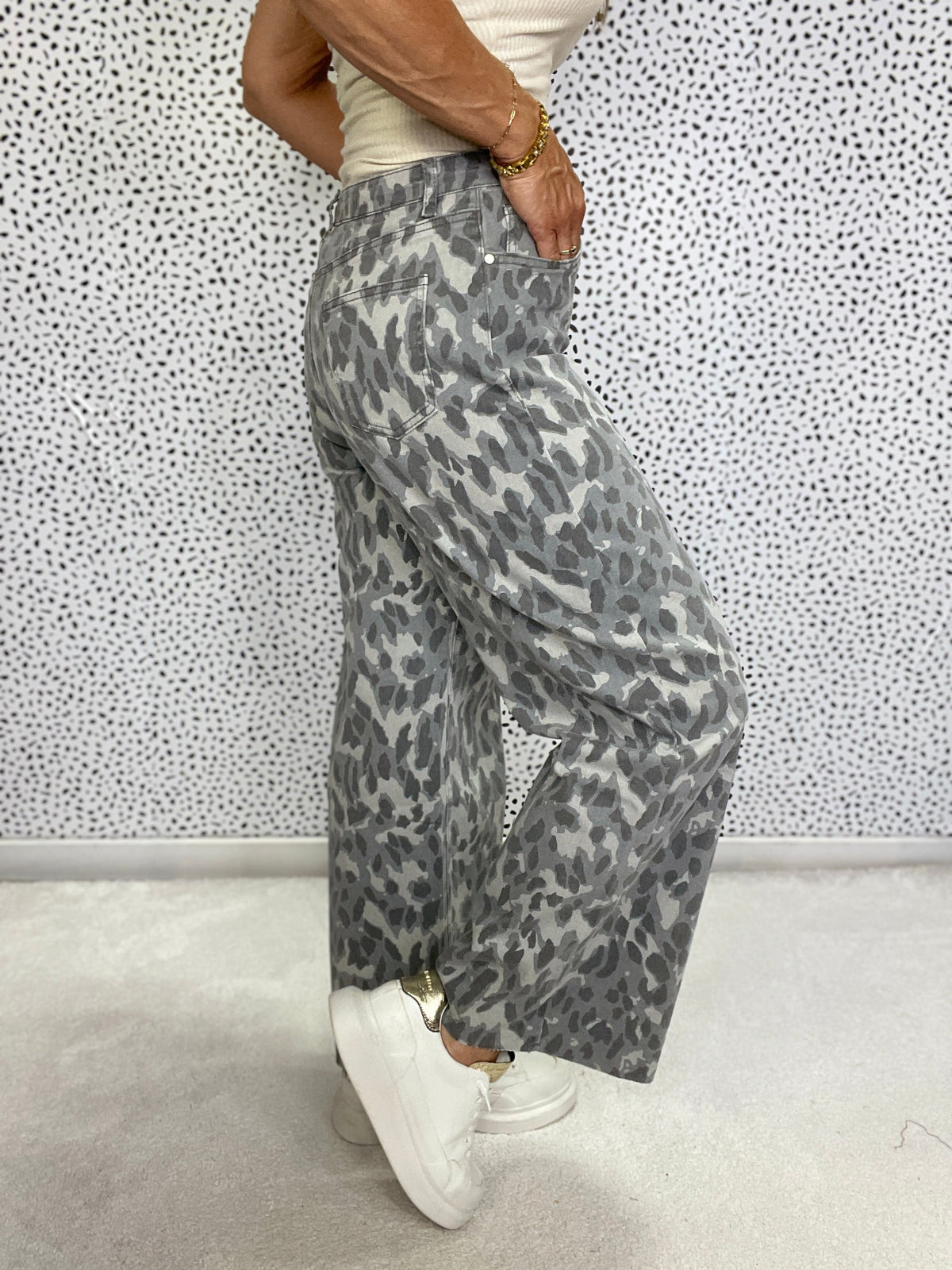 Do You Hear The Call Wide Leg Animal Print Twill Pants In 2 Colors