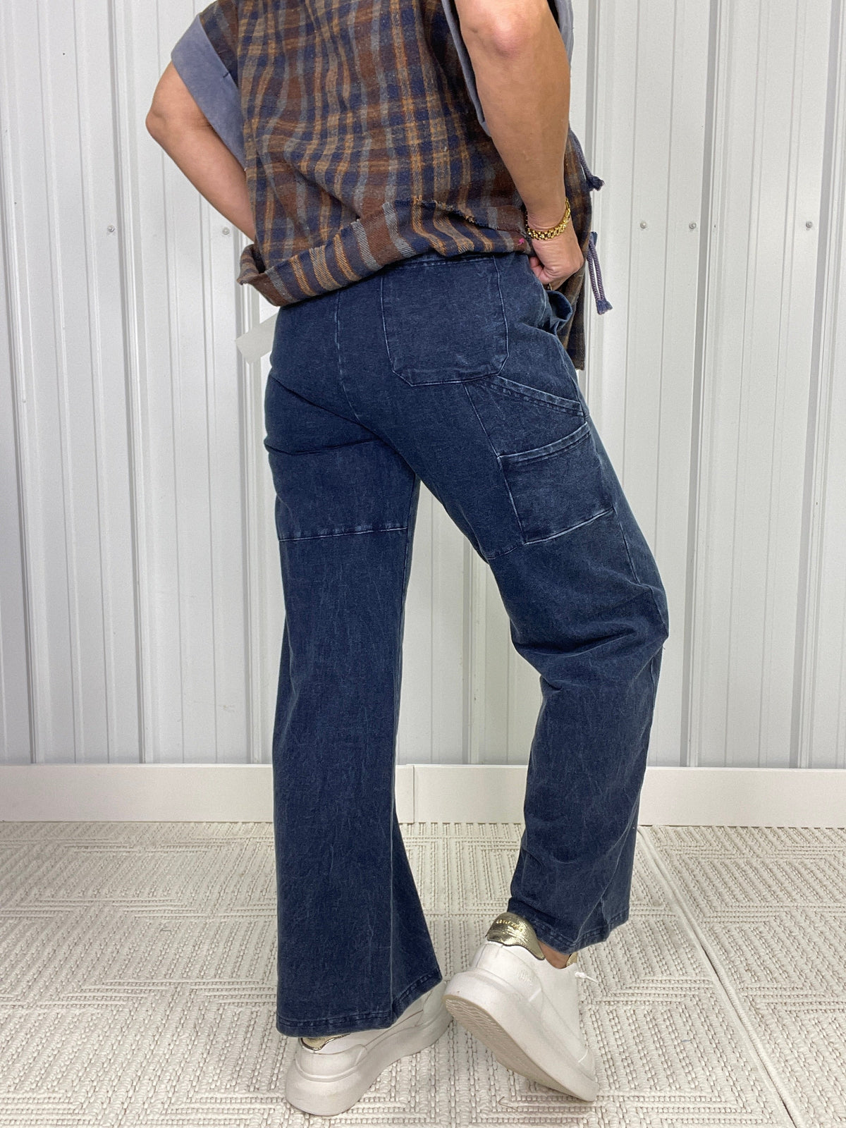 Move Mountains Mineral Wash Utility Pants In Denim
