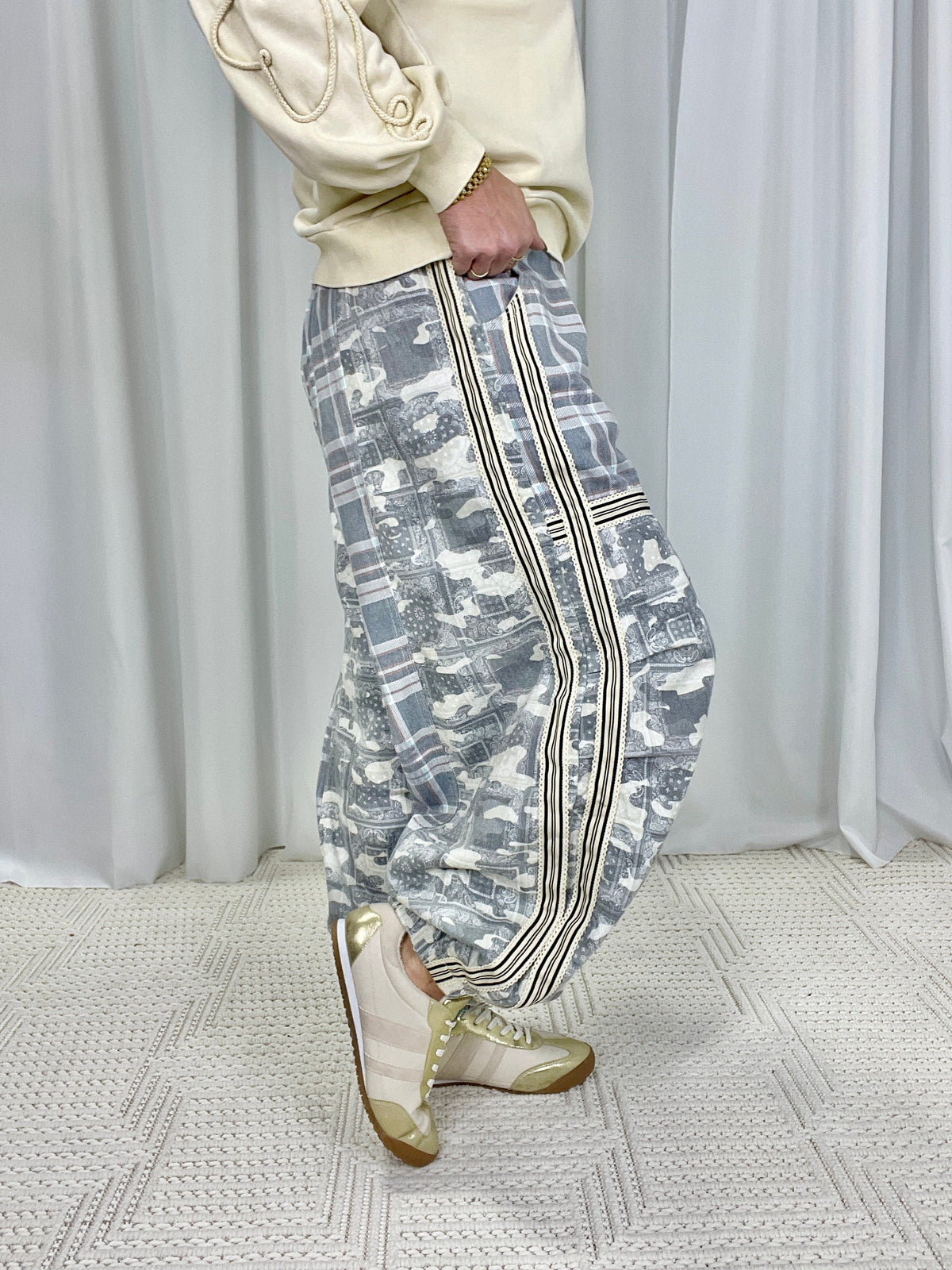 POL Looking Back Roomy Jogger Pants In 2 Colors
