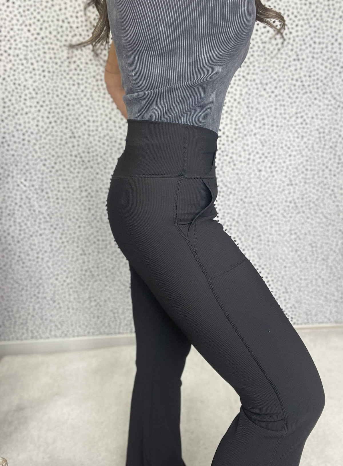 Ribbed V Waist Crossover Flared Leggings
