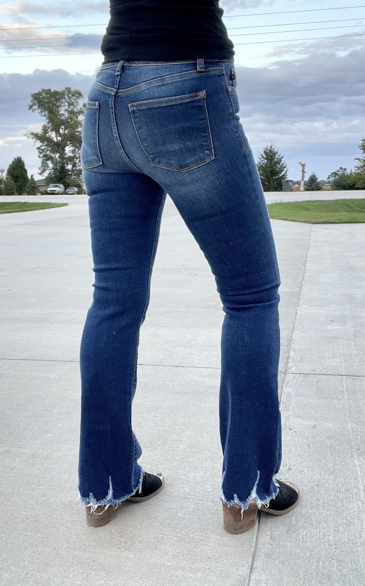 Judy Blue JoEllen Distress Hem Bootcut Mid-Rise Jeans 519