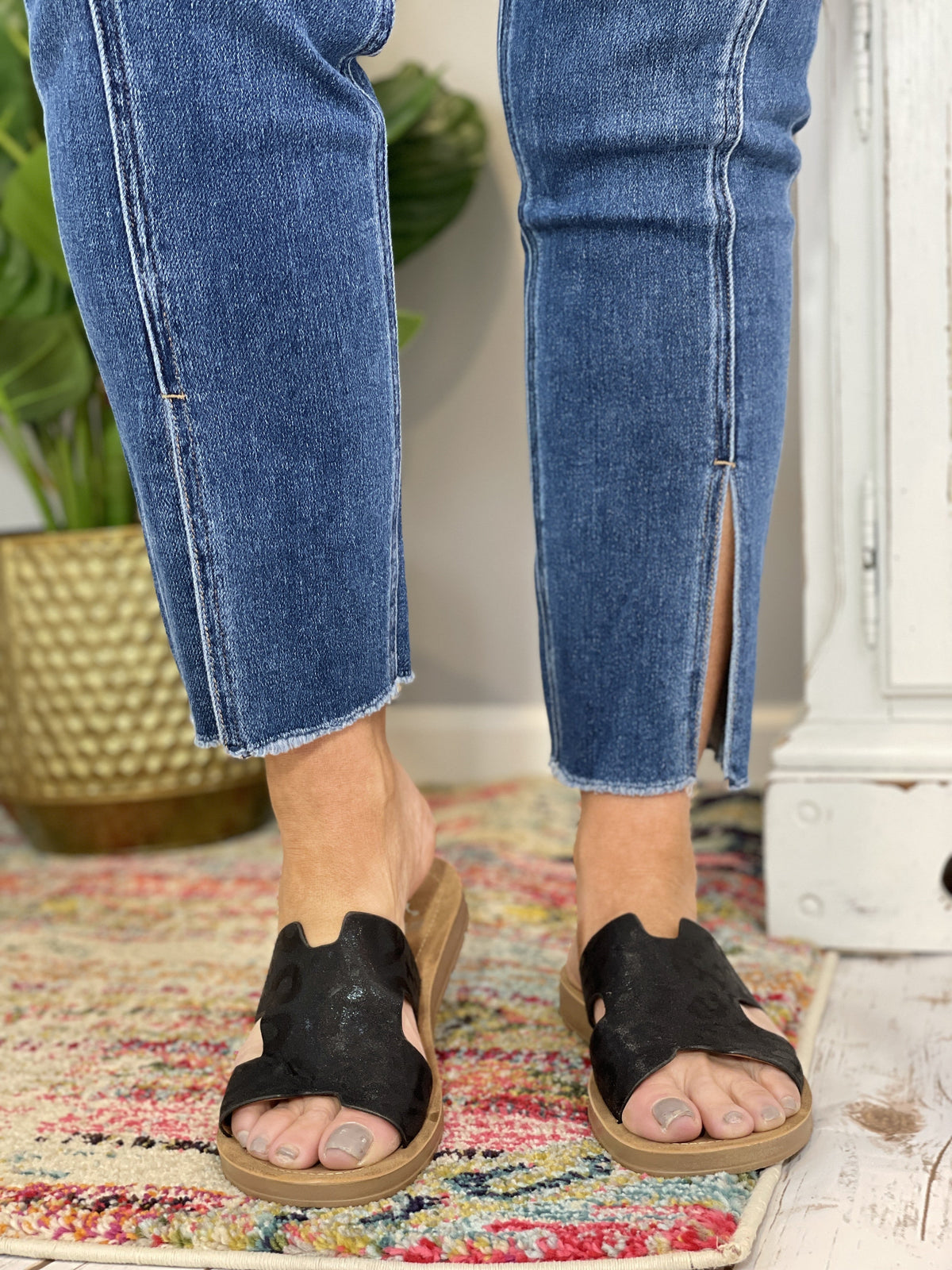 Vervet Jeanne Front Slit Ankle Jean 523 *Final Sale*
