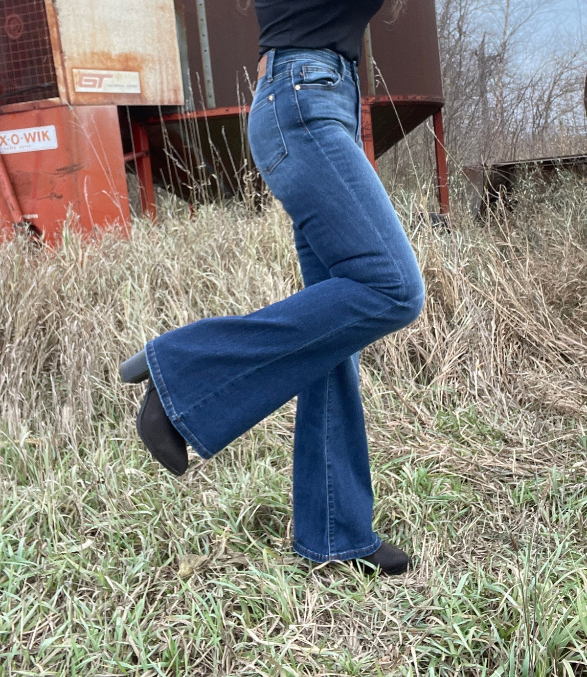 Judy Blue Cammie High Rise Classic Flare Jeans 591