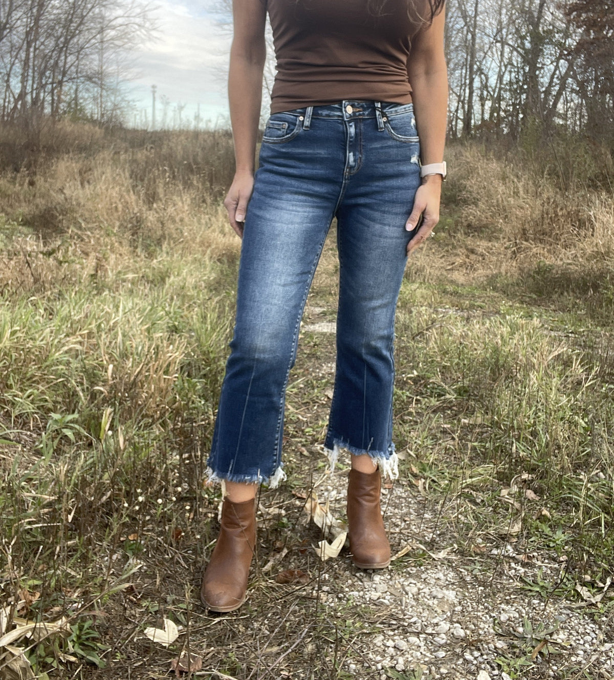 Straight Leg Zelda Straight Leg Raw Hem Jeans *Final Sale*