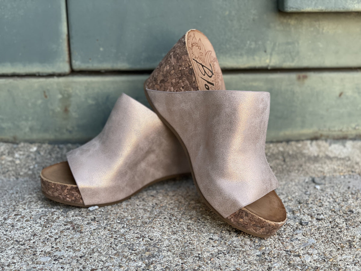 Blowfish Rose Gold Haxy  Sandal