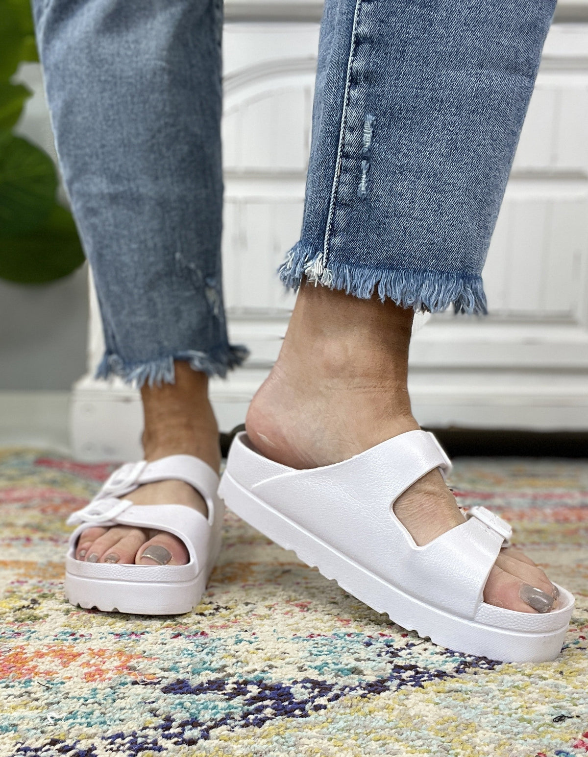 Floatie Mother Of Pearl Sandal *Final Sale*