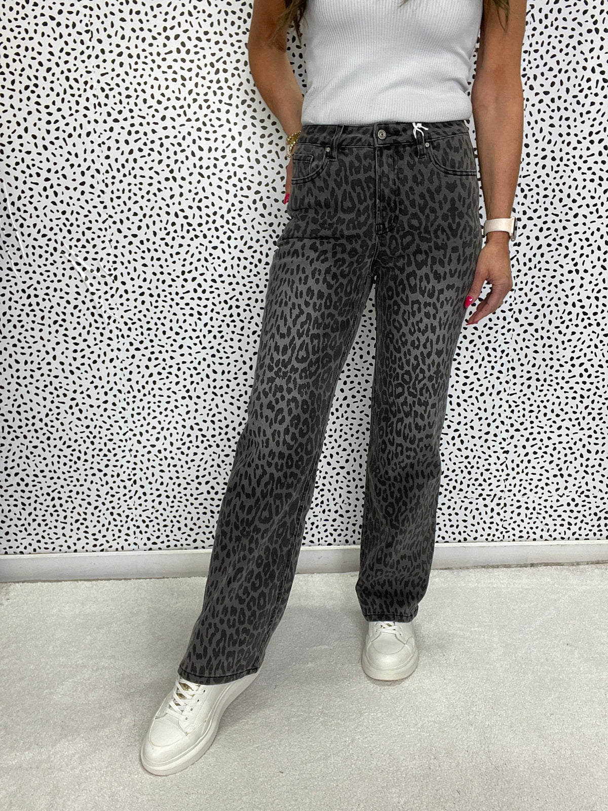 Leia High Rise Leopard Print Wide Leg Jeans 214 In Black