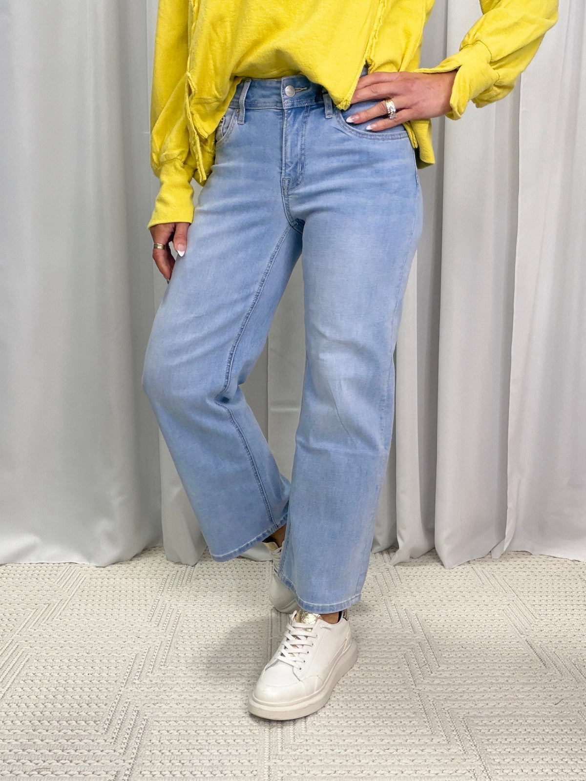 Mica Mid-Rise Wide Leg Ankle Jeans 797 In Blue