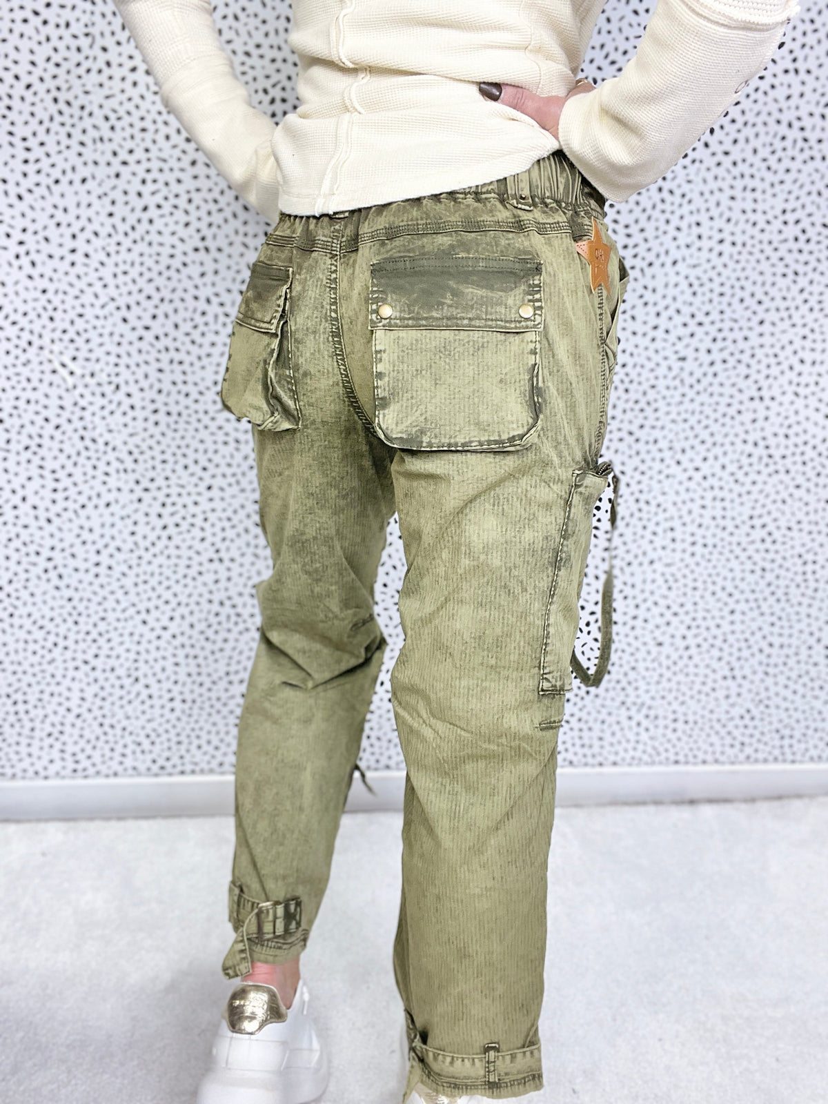 Oli & Hali Obviously Yours Woven Cargo Pants In Olive *Final Sale*