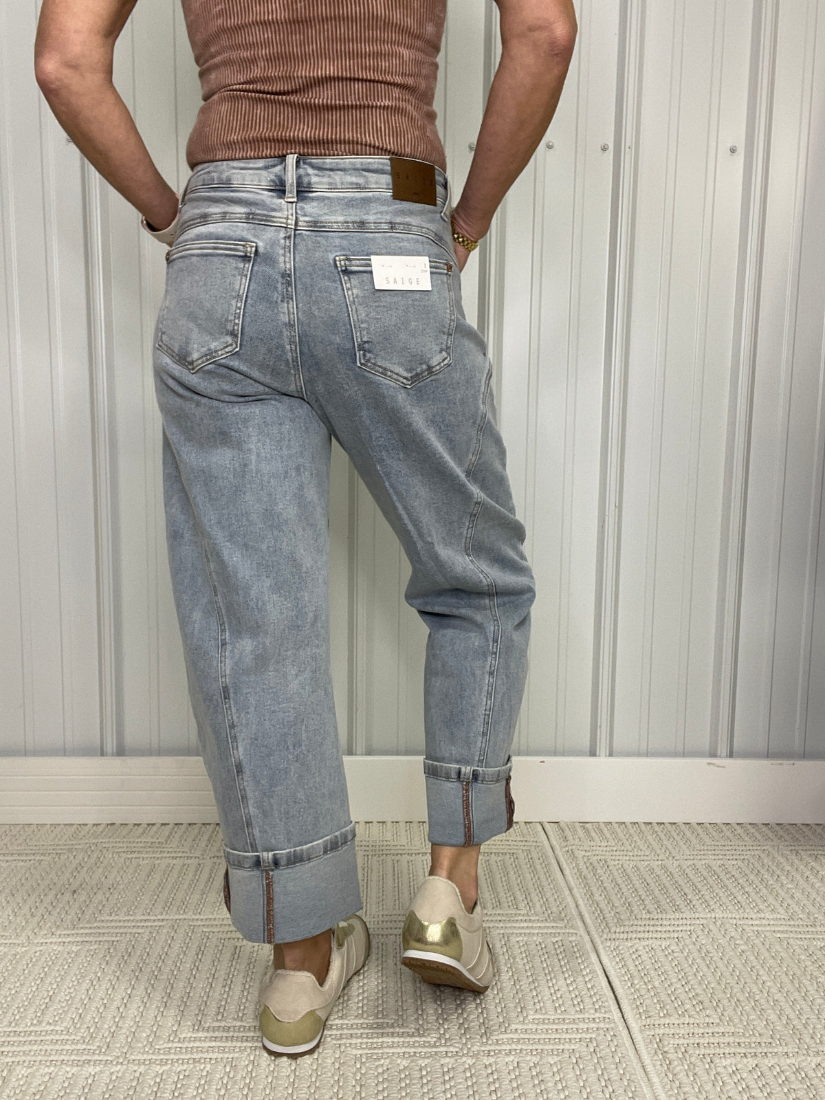 Sara High Rise Barrel Wide Cuff Jeans 130 In Medium