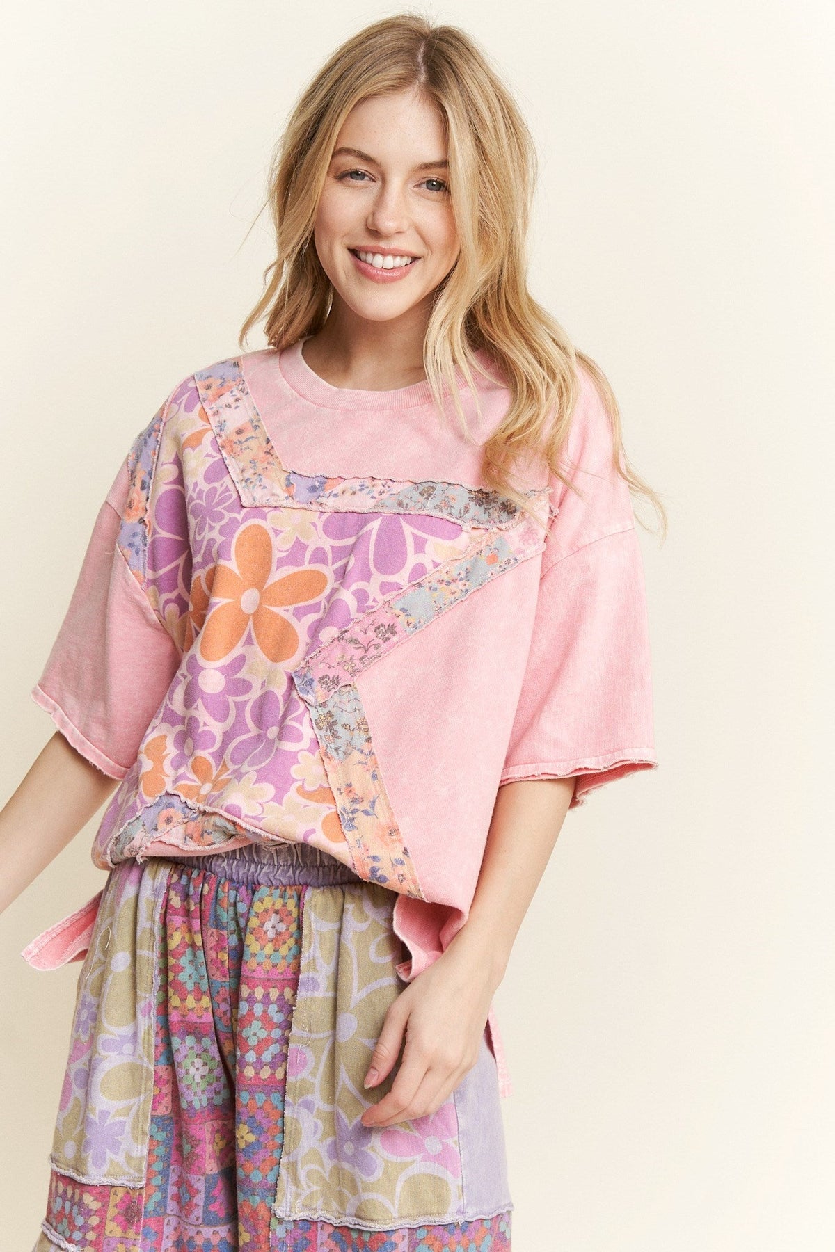 Starry Bloom Mineral Wash Star Floral Patch Tee In 4 Colors