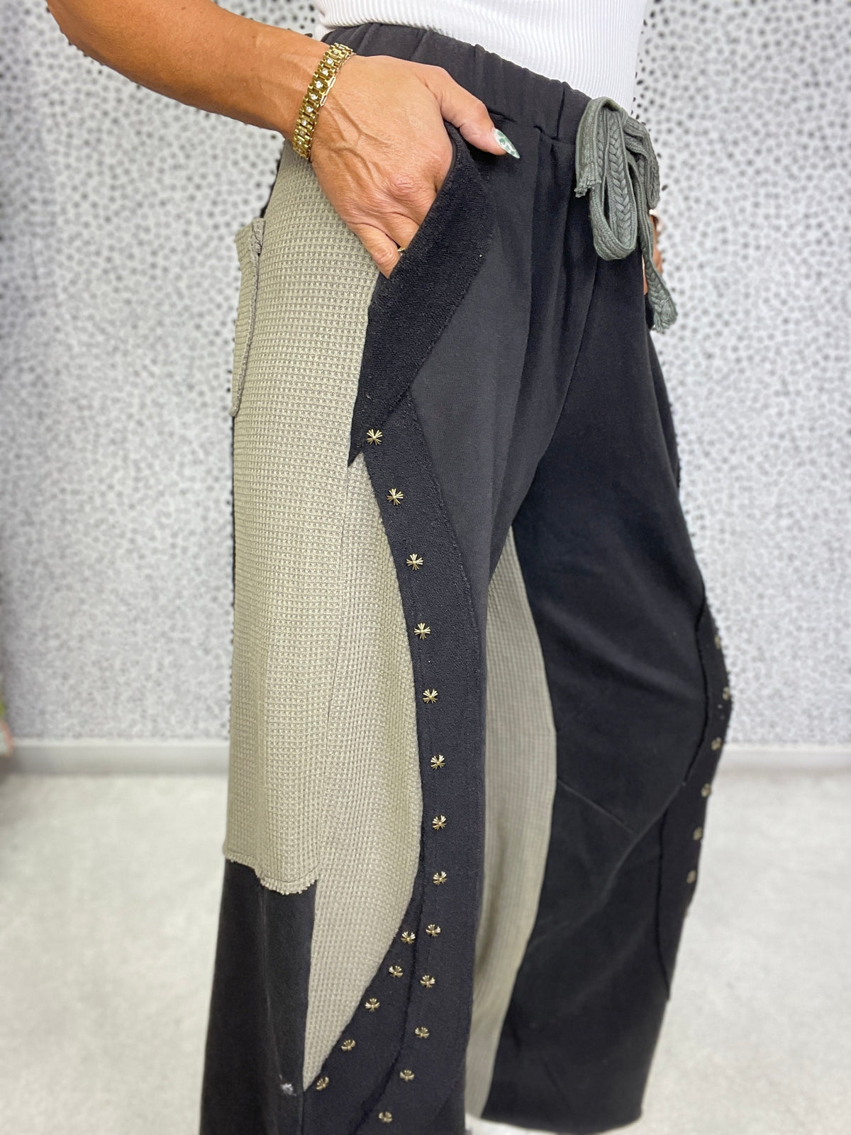 POL Hot Take Wide Fit Pants In Black