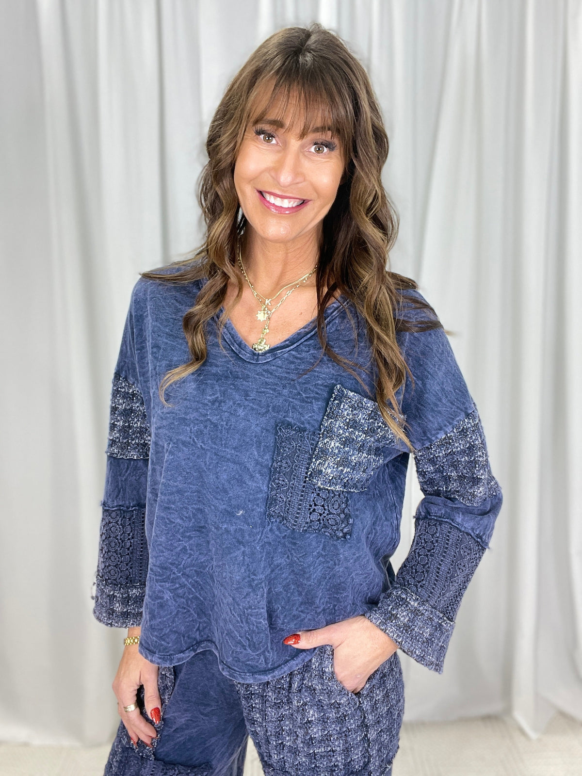 Lace Whisper Pocket Top In 2 Colors
