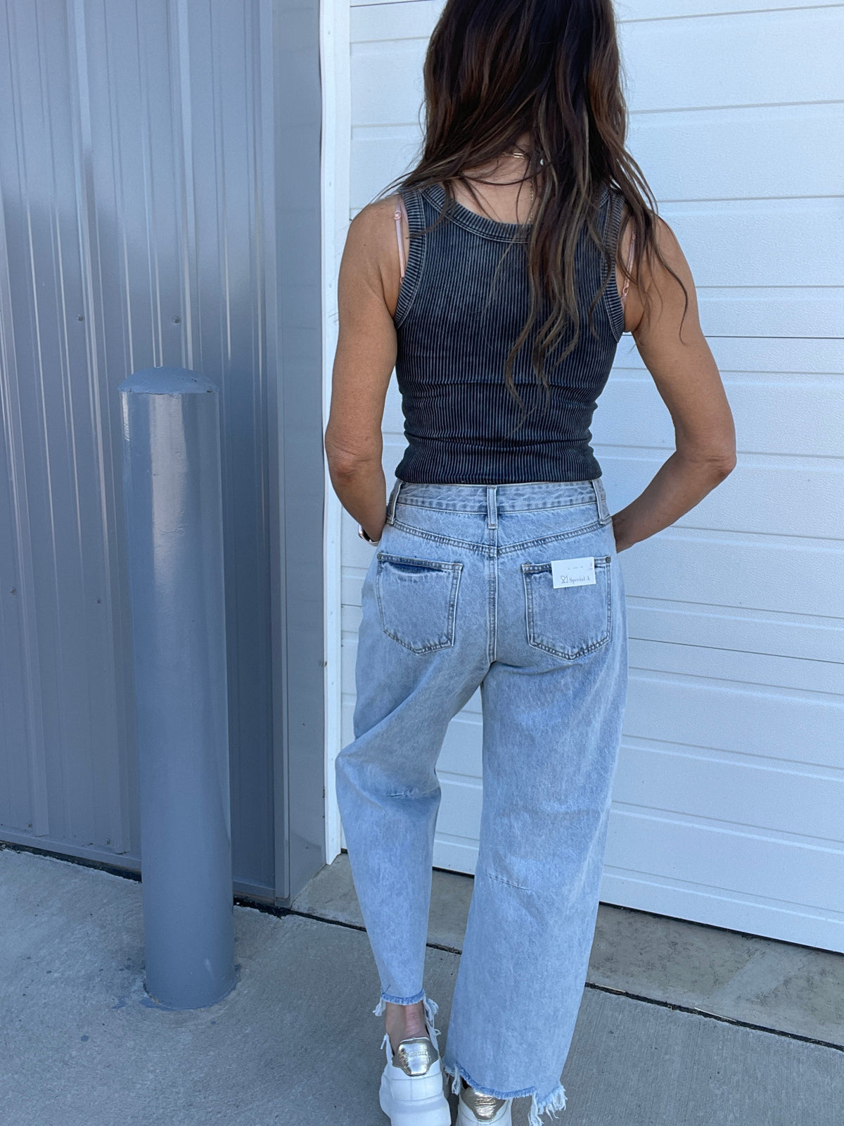 Rhianna High Rise Barrel Jeans In 2 Colors: Medium, Light