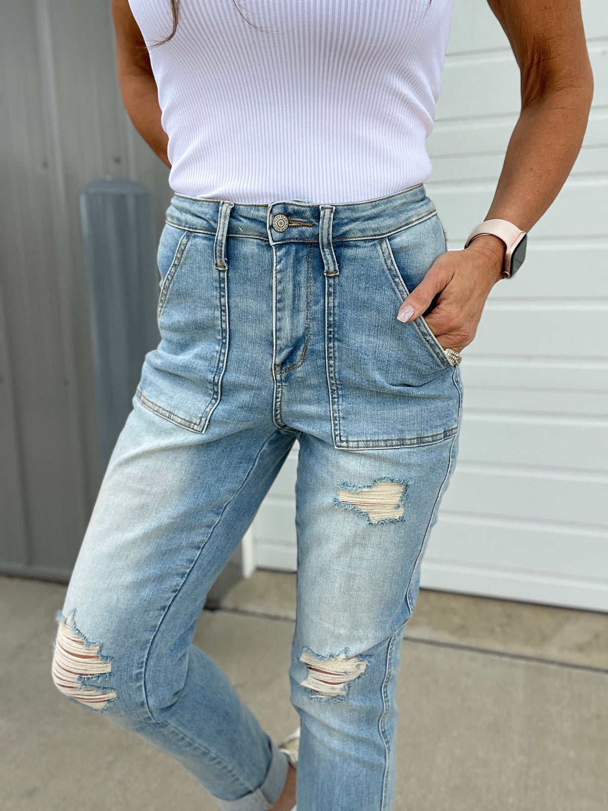 Judy Blue Gillian Boyfriend Distressed Jogger Jean 825 *Final Sale*