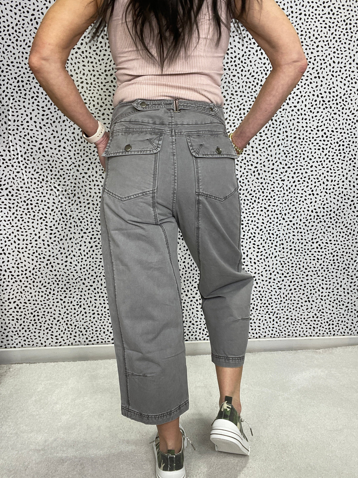 Oli & Hali Everything Left Cropped Trouser Pants In Grey *Final Sale*